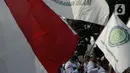 Massa membawa bendera merah putih hingga bendera berlambang FPI. (merdeka.com/Imam Buhori)
