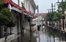 Menengok Kondisi Kota Lama Semarang Terendam Banjir Imbas Limpasan Air Sungai