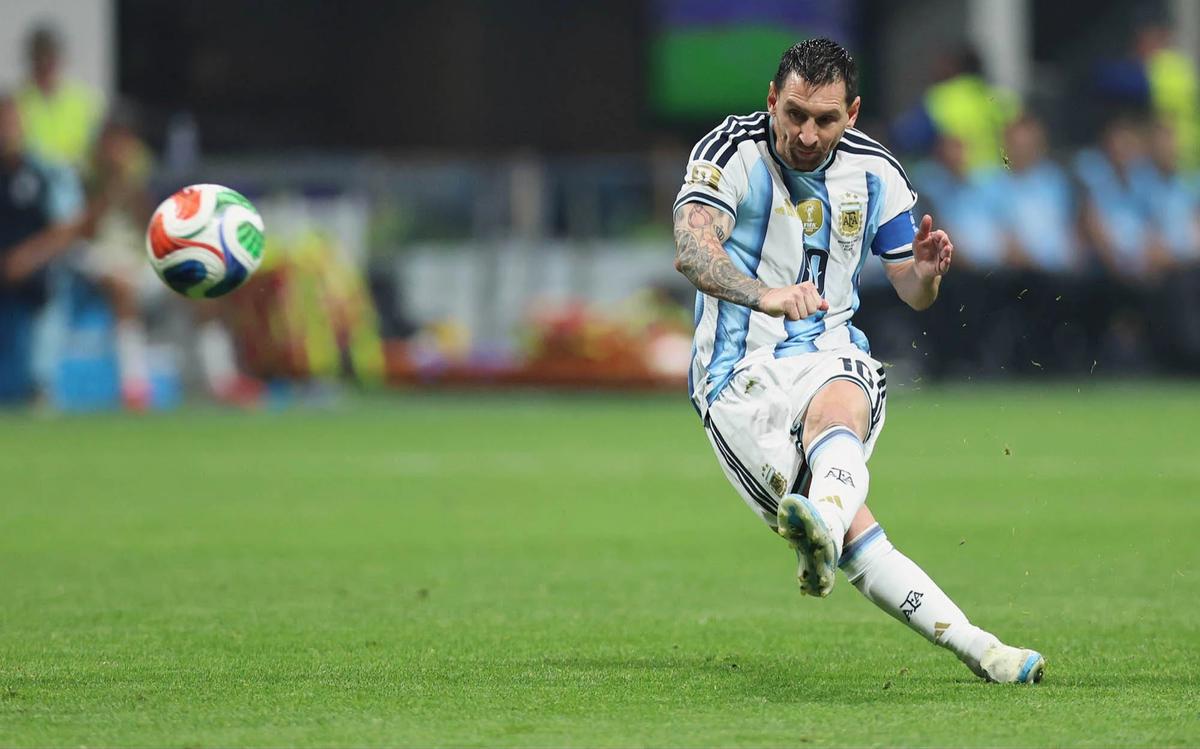 FOTO: Ketinggalan Dua Gol,  Argentina Cetak Remontada Dramatis