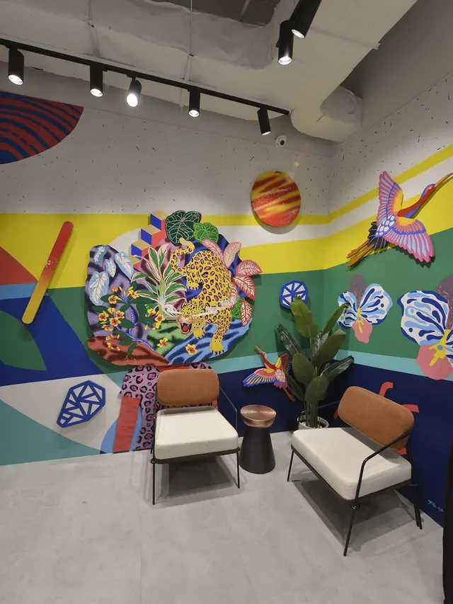 Disambangi NCT 127, Intip Tampilan Baru Gerai PUMA di Pondok Indah Mall 2 yang Lebih Segar