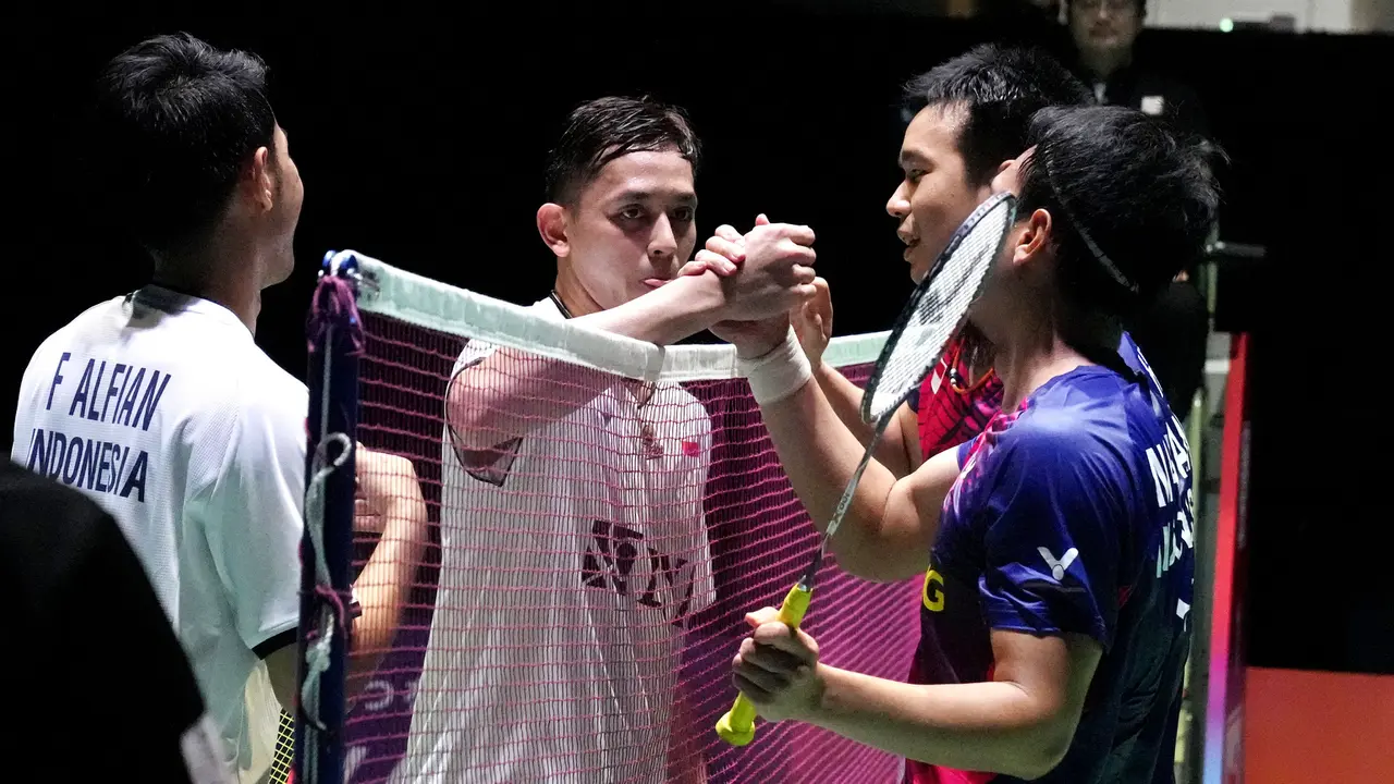 Foto: Permisi Senior Mau Lewat, The Daddies Melaju ke Final Kejuaraan Dunia 2022