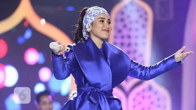 [Bintang] Ayu Ting Ting