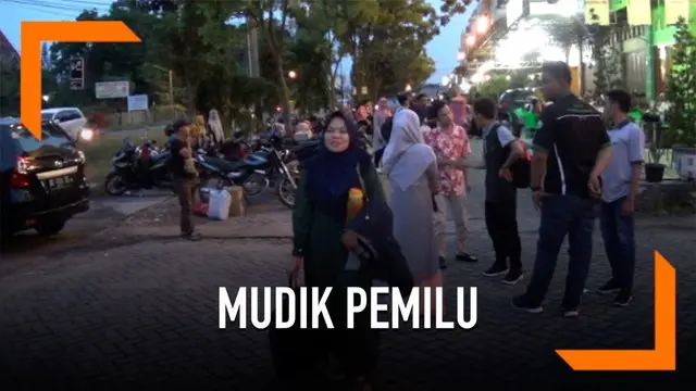 VIDEO: Ratusan Mahasiswa Mudik untuk Nyoblos Pemilu