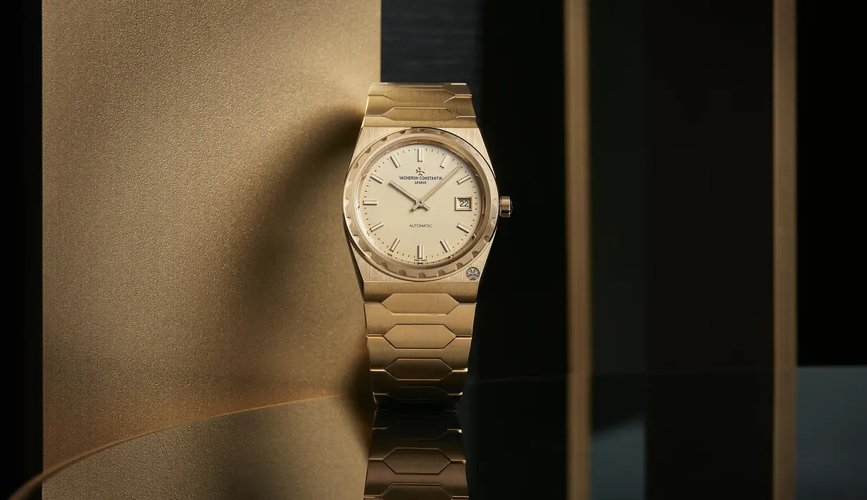 ntip juga Historiques American 1921 yang hadir dalam dua pilihan ukuran, yaitu 36.5 mm dan 40 mm, dengan balutan material 18K pink gold. Menurut rencana Vacheron Constantin akan membuka boutique pertamanya di Jakarta bulan Oktober 2026 mendatang.  / Foto dok: Vacheron Constantin.