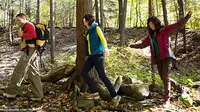 Kostum yang Pas Buat Hiking Kala Cuaca Panas