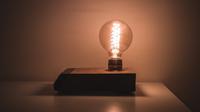 Ilustrasi mimpi mati lampu/credit: pexels.com/Burak