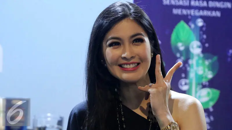 Sandra Dewi