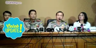 Kapolres Jakarta Selatan, Rabu (31/8) memberikan keterangan terkait barang bukti yang ditemukan di rumah Gatot Brajamusti di kawasan Pondok Pinang, Jakarta Selatan.