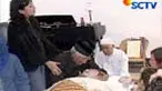 Putra pengacara Adnan Buyung Nasution, Iken Nasution, meninggal dunia di RS Pondok Indah, Jakarta Selatan, Jumat (14/5), sekitar pukul 17.30 WIB. Iken yang berusia 54 tahun, meninggal akibat penyakit jantung yang sudah lama dideritanya.