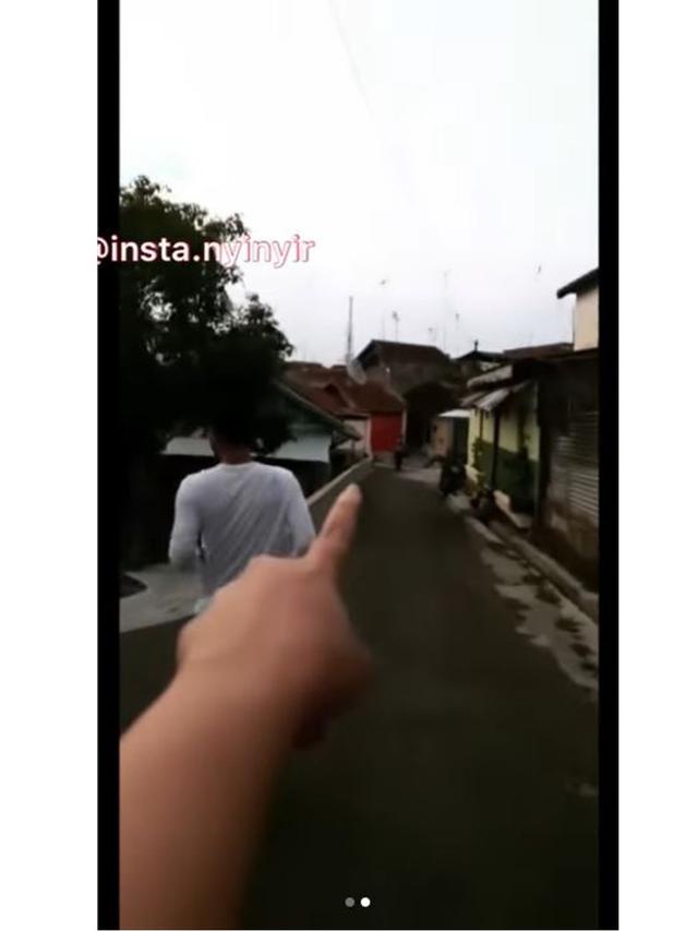 6 Potret Nafa Urbach Ajak Blusukan ke Rumah Lama di Kampung Halaman, Sederhana