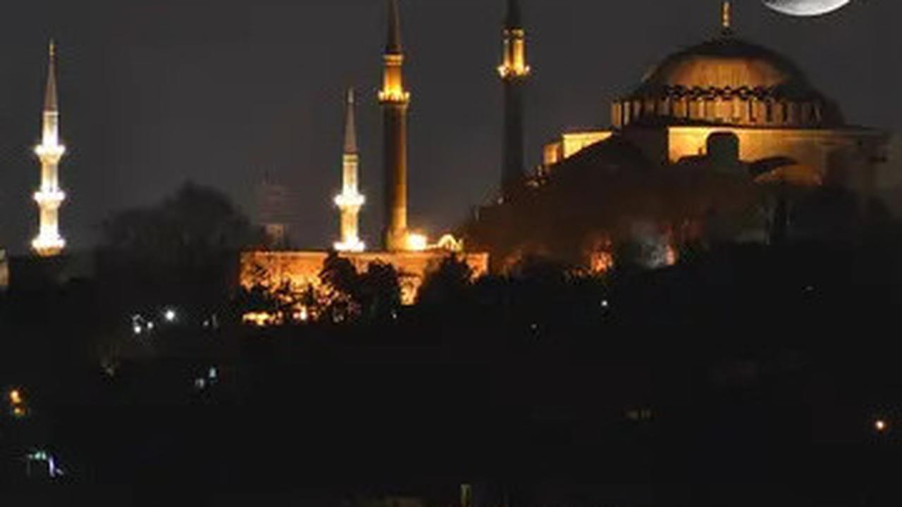 Top 3 Islami: Tata Cara Sholat Taubat yang Benar agar Tobatnya Diterima, 5 Seruan Bumi kepada Manusia di Akhir Zaman