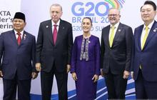 VIDEO: Prabowo Kepalkan Tangan Kejutkan Presiden Wanita Pertama Meksiko di KTT G20 Brazil