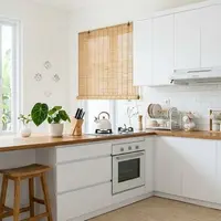 Warna Kitchen Set yang Bikin Dapur Terasa Lebih Luas dan Nyaman (AI Generated)