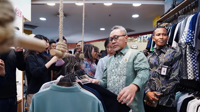 Mendag Zulkifli Hasan Tinjau Langsung Situasi Perdagangan di ITC Mangga Dua