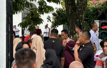 Cerita Turis Ketiban Rezeki Nomplok, Nongkrong di Gedung Agung Yogyakarta Dapat Sembako dari Jokowi