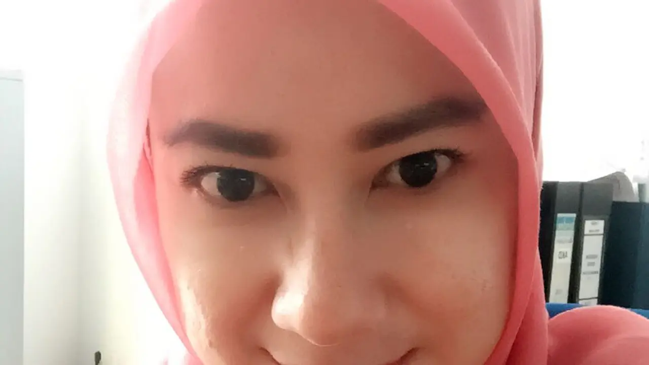  Indria Kameswari (38) ditemukan tewas di rumah kontrakannya di Perumahan River Valley, Desa Palasari, Cijeruk, Kabupaten Bogor pada Jumat 1 Agustus 2017 pagi.