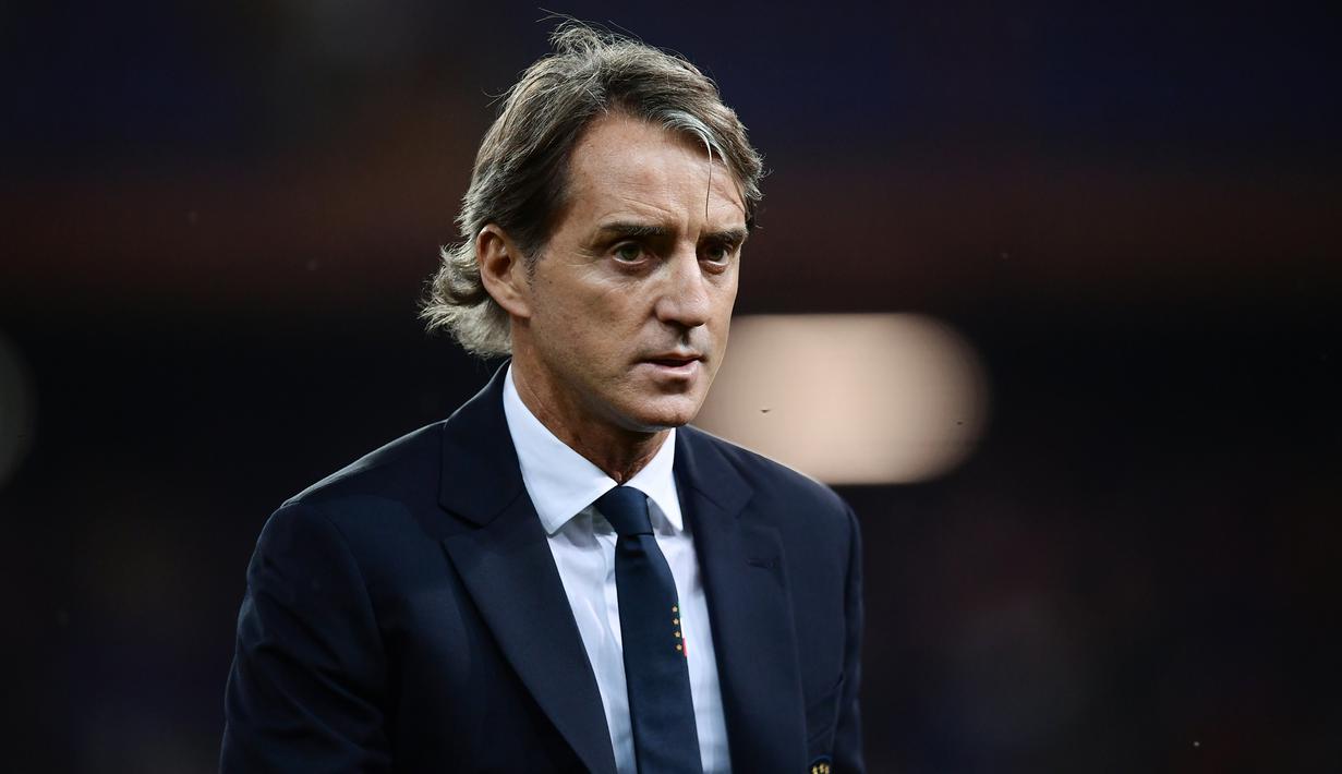 3. Roberto Mancini – Legenda Lazio ini baru saja membawa timnas Italia lolos ke Euro 2020. Sebelumnya ia juga telah sukses membawa Inter Milan dan Manchester City merengkuh titel juara. (AFP/Marco Bertorello)