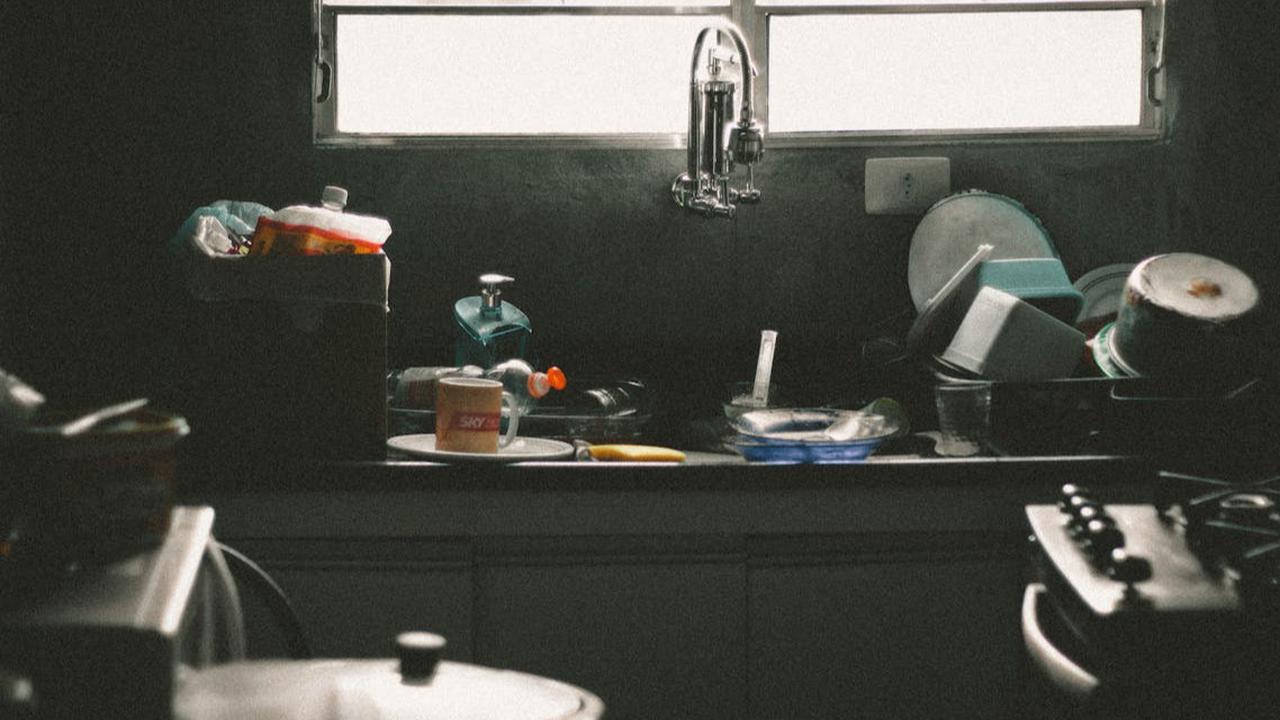 Waspada! 10 Barang Paling Kotor di Dapur Ini Diam-Diam Menyimpan Lebih Banyak Bakteri daripada Toilet