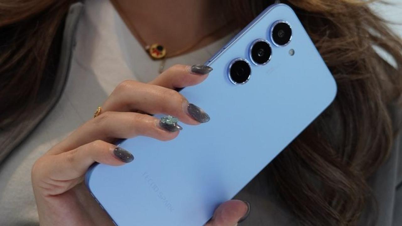 Ponsel Lengkung Tertipis di Dunia, Intip Spesifikasi dan Harga Tecno Spark 40 Pro Series di Indonesia