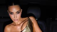 Kim Kardashian Mengaku Gagal Tes Jadi Pengacara Seusai Kuliah Hukum 6 Tahun