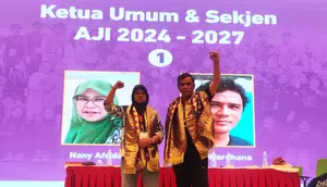 Nany Afrida &ndash; Bayu Wardhana terpilih menjadi Ketua-Sekjen AJI periode 2024-2027, dalam kongres AJI XII di Palembang Sumsel (Liputan6.com / Nefri Inge)