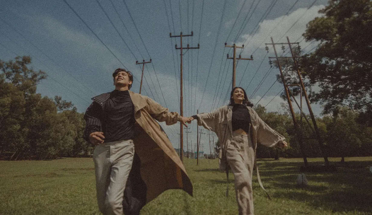 Adipati Dolken dan Canti Tachril (dok. Istimewa.Adipati Dolken)