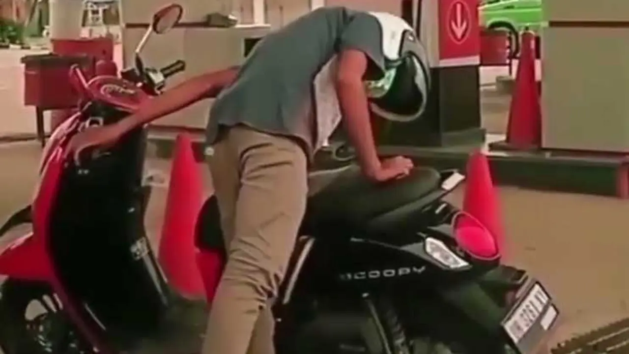 Pengguna motor ini bingung cara buka jok motornya (IG netizenracing)