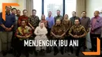 Pada hari ini, Jumat, 3 Mei 2019 pukul 11.00 waktu Singapura, Ibu Sinta Nuriyah, Bapak Mahfud MD, Ibu Alissa Wahid dan Bapak Dahlan Iskan bersama para tokoh yang tergabung dalam Gerakan Suluh Kebangsaan menjenguk Ibu Ani Yudhoyono di National Univers...