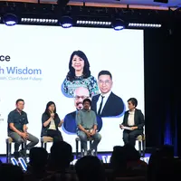 (ki-ka) Ricky Diego Yap - Division Head Wealth Management, Consumer Deposit & Cash Management Permata Bank, Djumariah Tenteram -Direktur Consumer Banking Permata Bank, Andy F. Noya - Penulis dan Jurnalis Senior Dalam Konferensi Pers Wealth Wisdom 2025. (Foto dok: Permata Bank).
