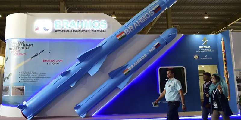 India Pamerkan Rudal Jelajah hingga Jet Tempur di Defense Expo 2022