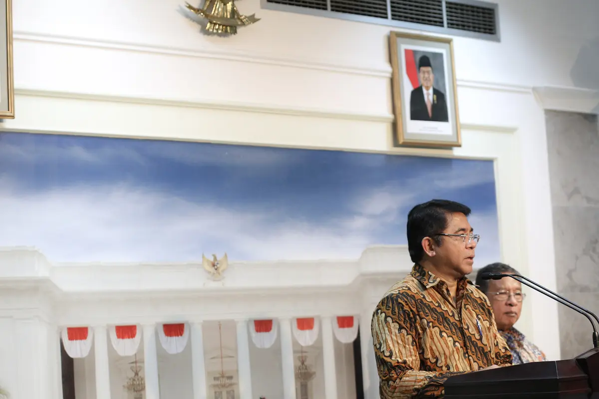20150916-Jokowi Minta Para Menteri Cari Terobosan Untuk Permudah Investasi-Jakarta