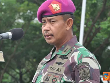 Citizen6, Sidoarjo: Berakhirnya Diksarit tersebut ditandai dengan upacara penutupan oleh Komandan Puslatdiksarmil Kolonel Marinir Enjang Suryana digelar di lapangan Candradimuka Puslatdiksarmil, Juanda, Sidoarjo, Senin,(13/2). (Pengirim: Penkobangdik)