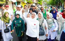 Mengenang Resolusi Jihad, Khofifah Ajak Teladani Nilai Juang Santri dalam Peringatan Hari Santri Nasional 2025