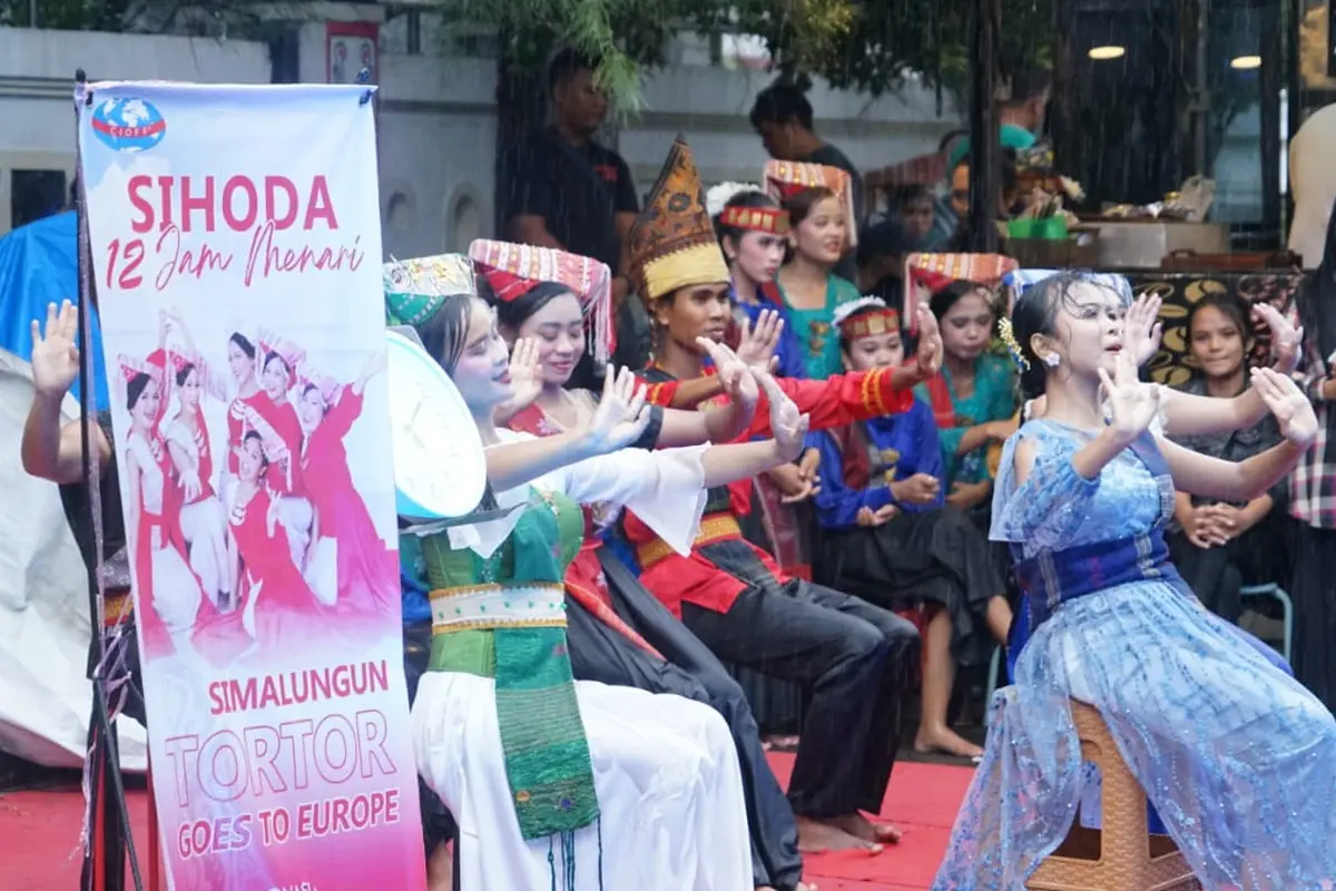 Tim Simalungun Home Dancer (Sihoda) akan  mengikuti kompetisi di Turki Juli mendatang. (Istimewa).