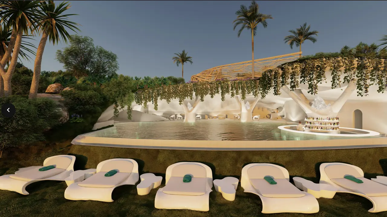 Luna Beach Club