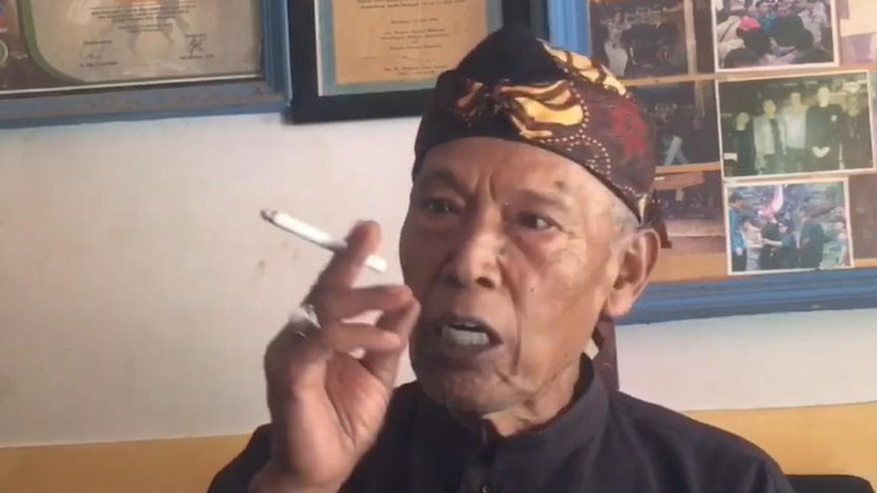 Abah Adji salah satu pelestari gekbreng Sukabumi