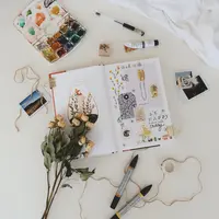 Di Indonesian Crafter, para pengrajin se-Indonesia berkumpul dan berkreasi, juga mengisi pundi-pundi. (Fotografer: Daniel Kampua/FIMELA.com)