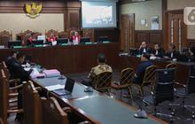 Blak-blakan Achsanul Qosasi Baca Pleidoi, Klaim Tak Pernah Peras Kominfo untuk Pengkondisian BPK Dalam Proyek BTS