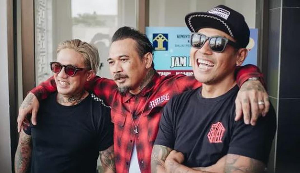 Akhirnya, Superman Is Dead, kembali berkumpul setelah Jerinx mendapatkan kebebasan bersyarat. (Foto: Instagram/@yennyprayogo)