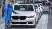 BMW fokus mengembangkan mobil hidrogen ketimbang mobil listrik.
