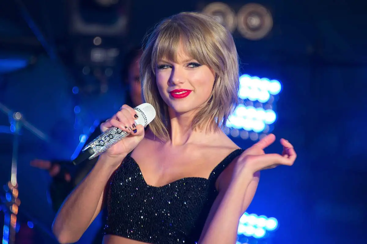 [Bintang] Taylor Swift