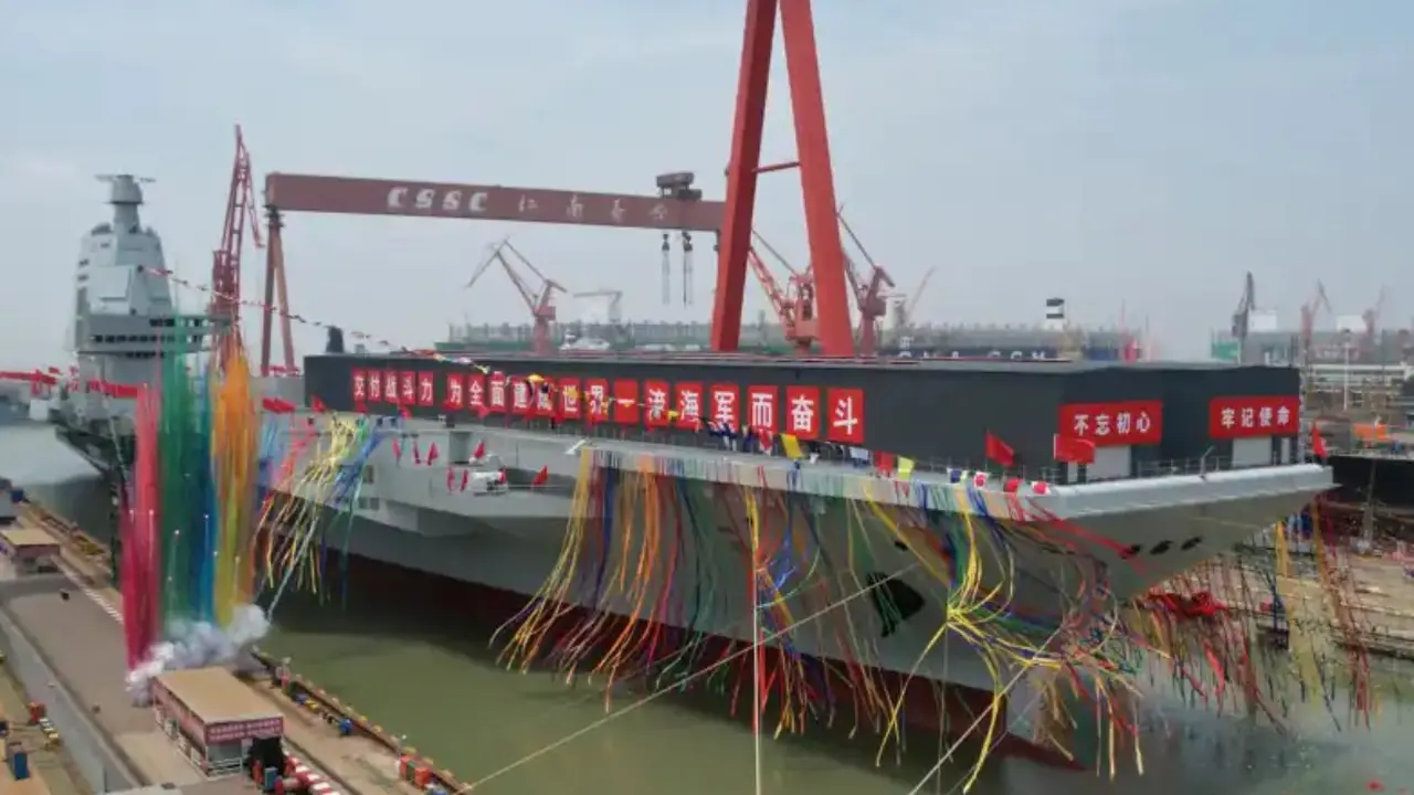 Kapal induk paling modern China diperkirakan akan mulai dioperasikan pada tahun 2025, kata pemerintah Taiwan pada hari Selasa (12/9), menggambarkannya sebagai ancaman besar yang harus ditangani pada masa depan (Li Gang/Xinhua via AP)