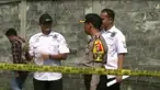 Limbah di buang melalui saluran pembuangan melewati pesawahan.