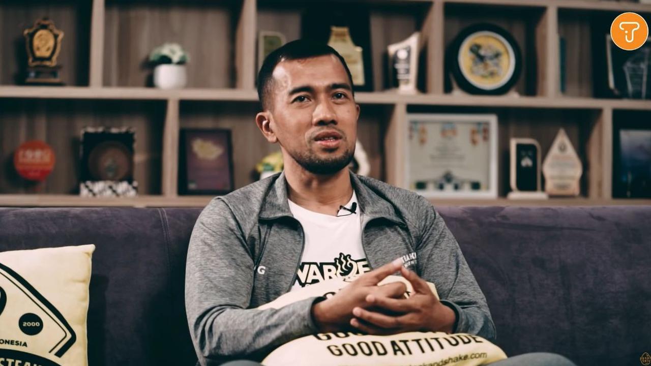 Dengan modal seadanya, Jody kembali melanjutkan bisnis makanan yang sempat dijalankan orang tuanya.