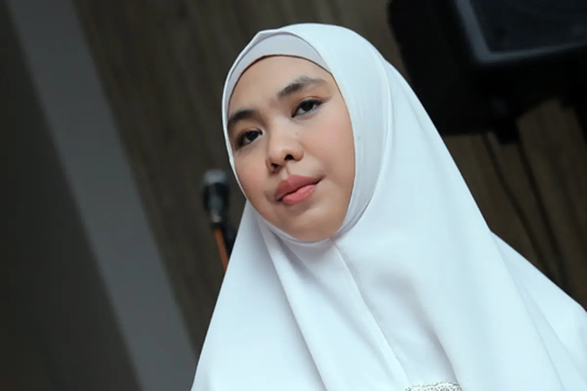 [Bintang] Oki Setiana Dewi