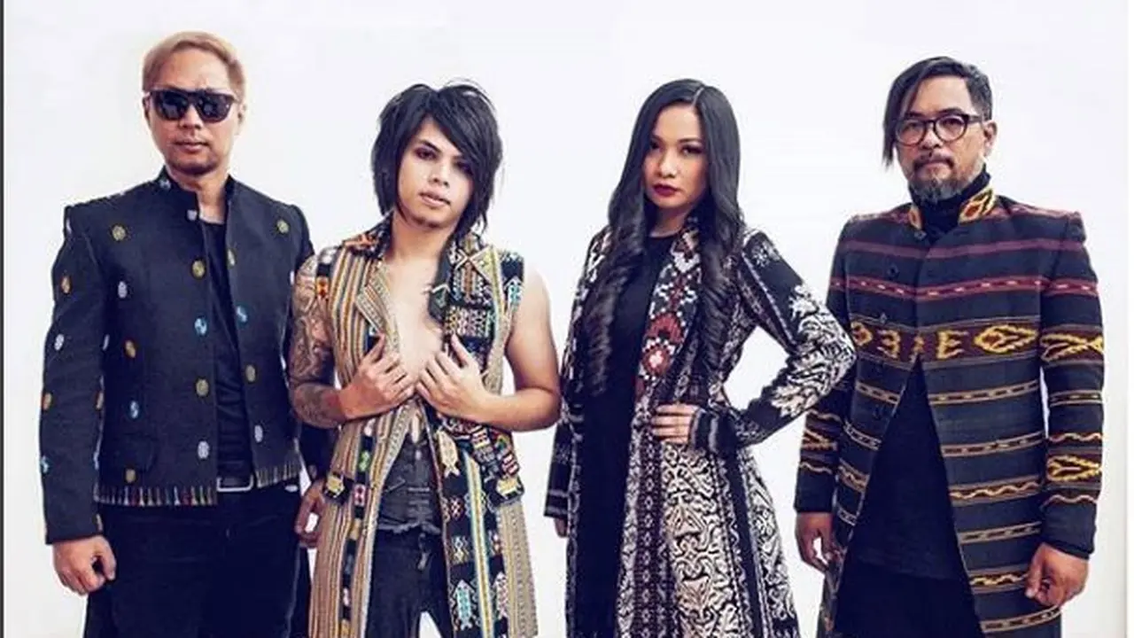 Band Cokelat