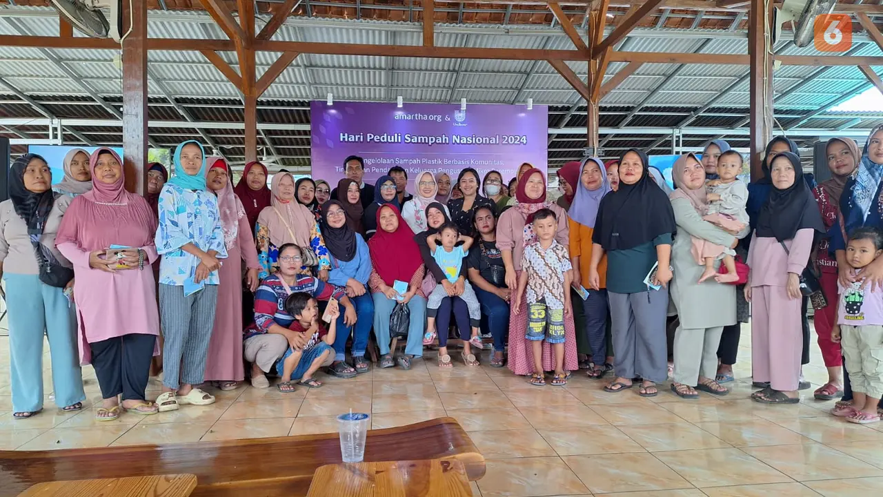 Sosialisasi pengelolaan sampah oleh Amartha di Tangerang, Banten