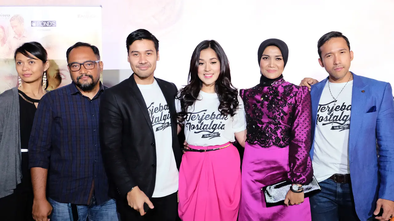 [Bintang] Preskon film Terjebak Nostalgia