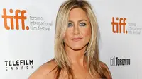 Jennifer Aniston Ketagihan Jadi Penari Erotis