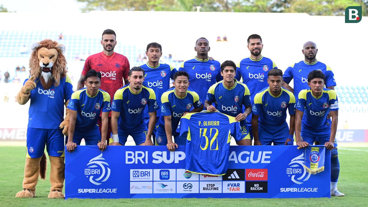 Dukungan Menyentuh untuk Pablo Oliveira yang Terancam Absen 9 Bulan, Arema FC Bawa Jersey Nomor 32 Sebelum Kick-off